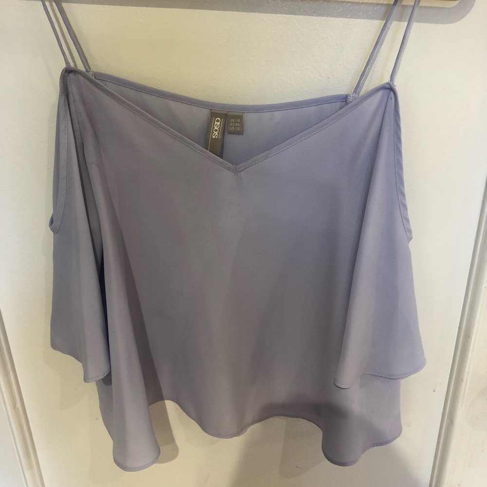 Cold shoulder crop top